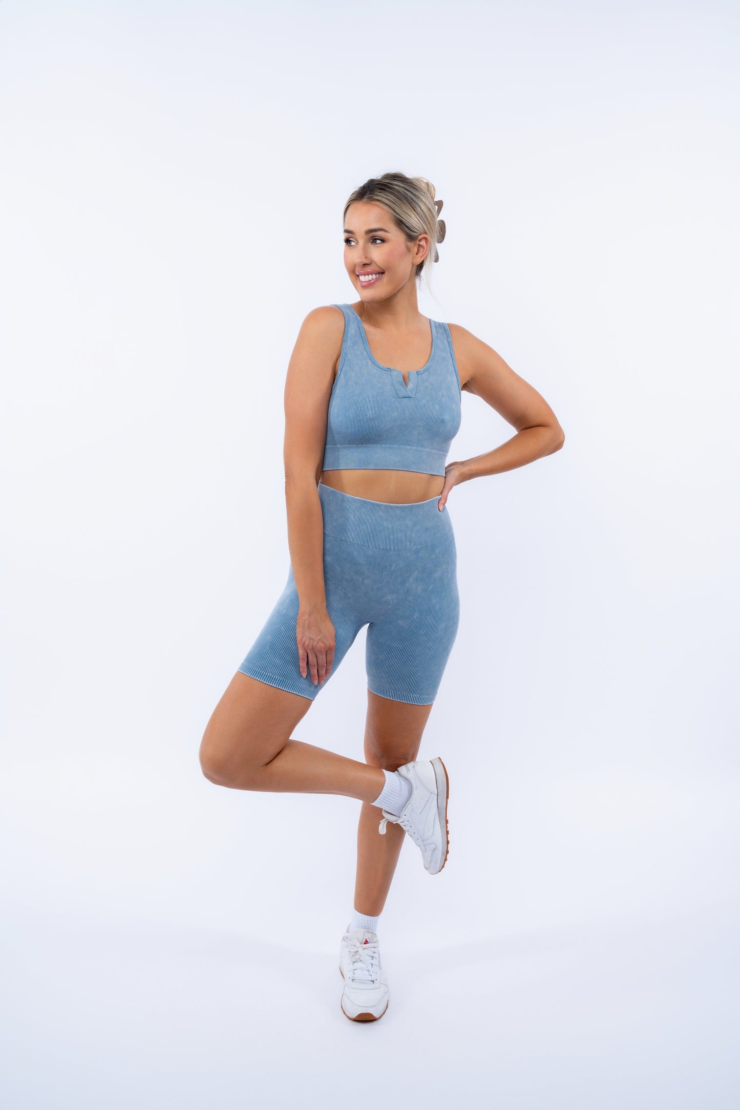 Rib Top with Slit